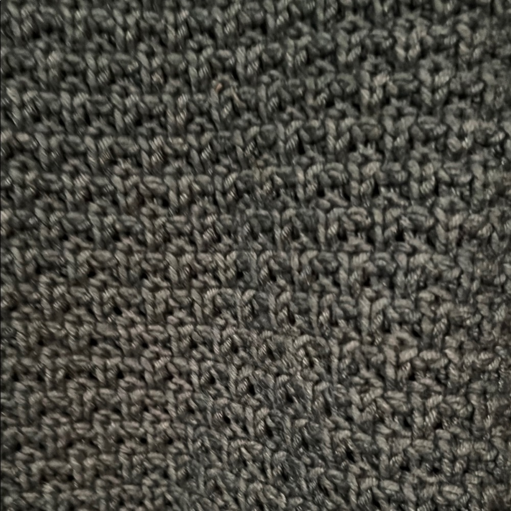 Universal Thread Women's Green Sweater - Picture 2 of 4